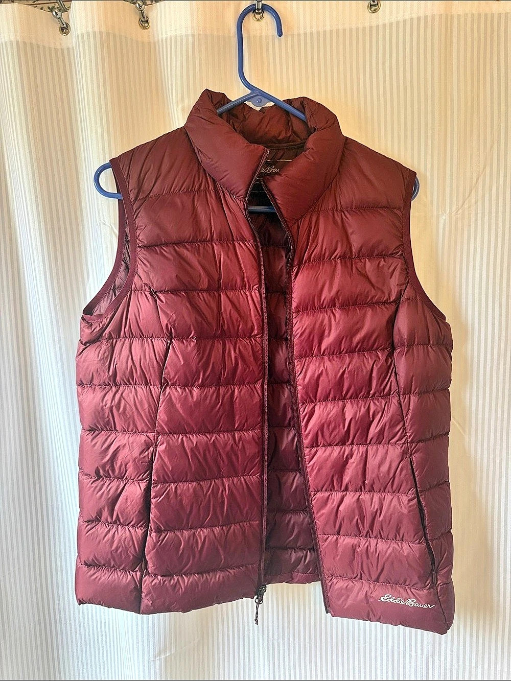 Eddie Bauer CirrusLite Down Vest Maroon Large